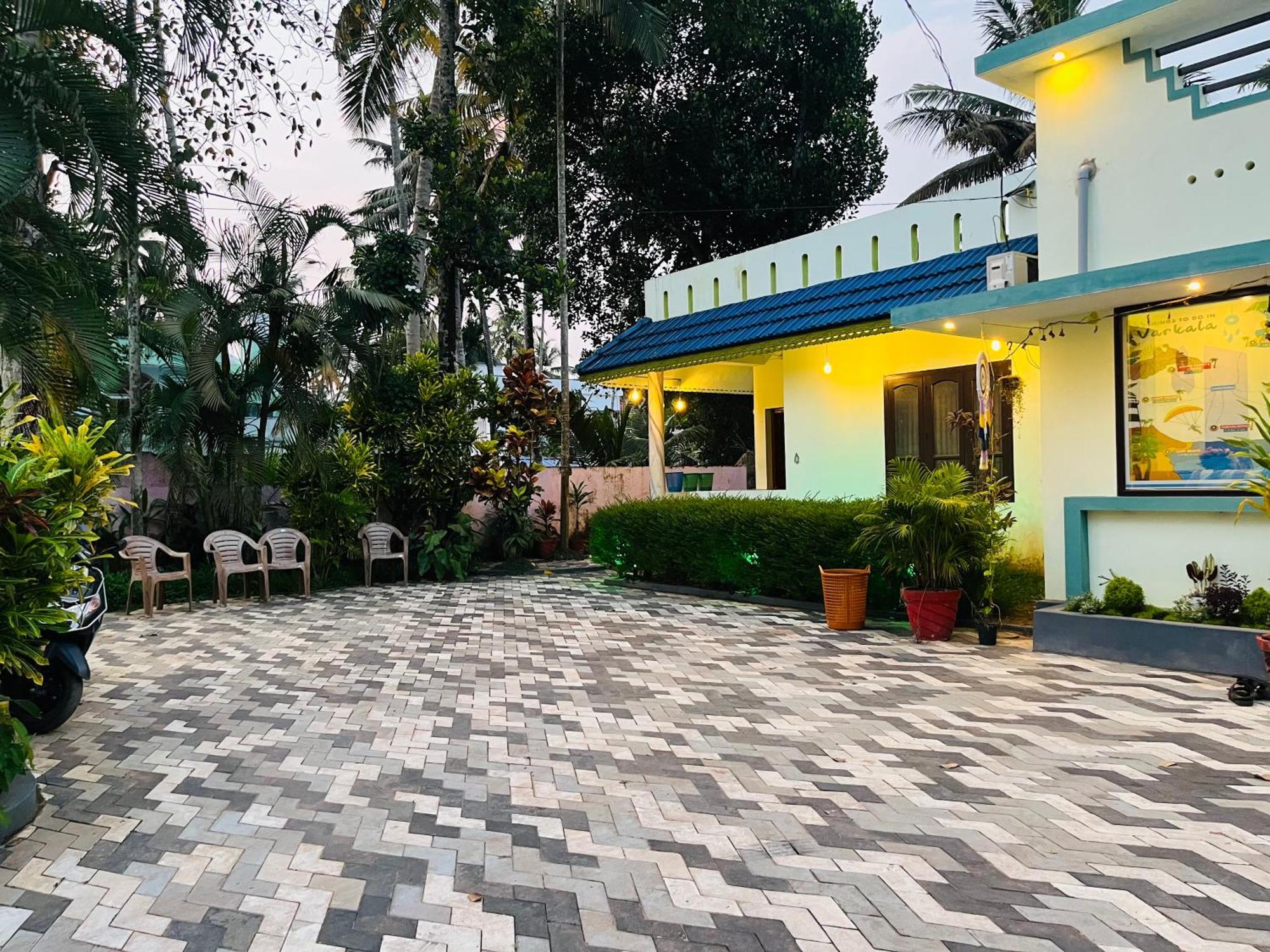 Bed and Breakfast Lavender Residency à Varkala Extérieur photo